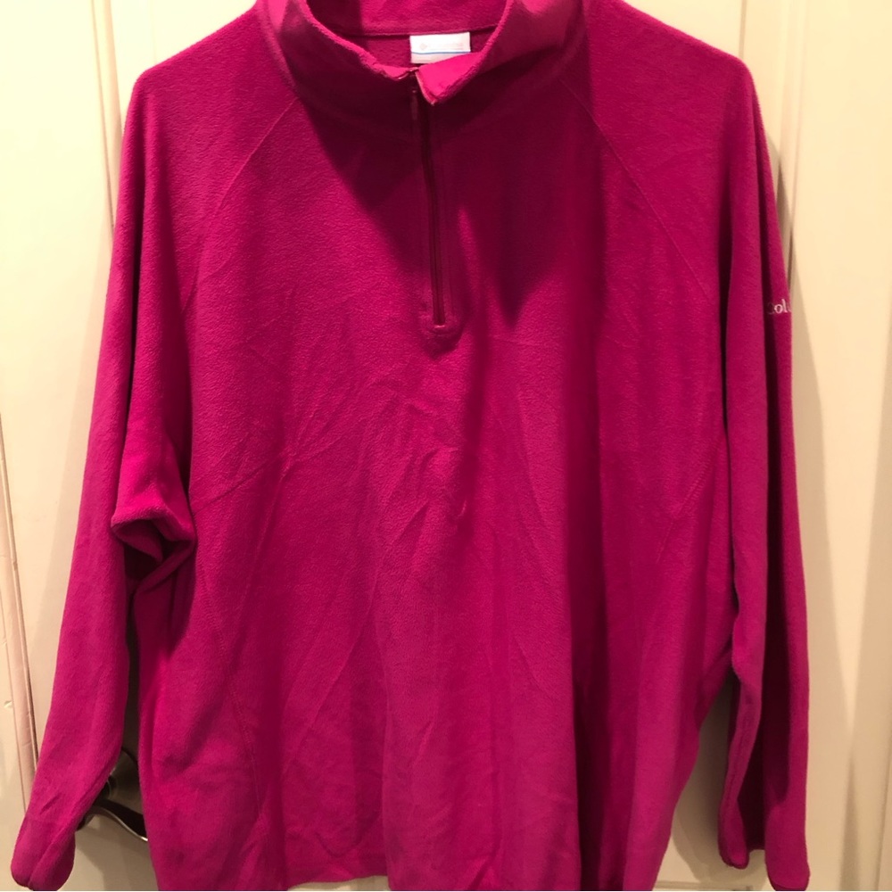 Columbia Raspberry Fleece in EUC 2X A